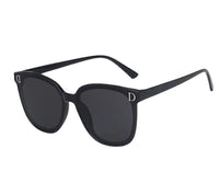 Fashion D Letter Sunglasses Show Small Face